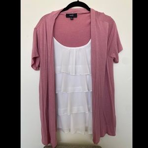 Naïf short sleeve plunge top